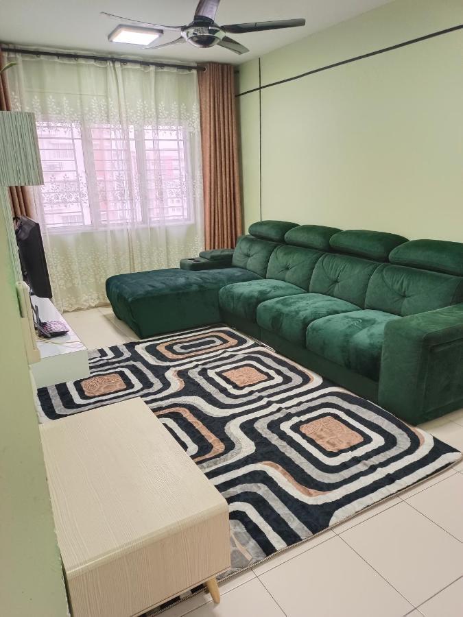 Nena Homestay Setia Alam, Air Conditioned, High Speed Internet Shah Alam Bagian luar foto