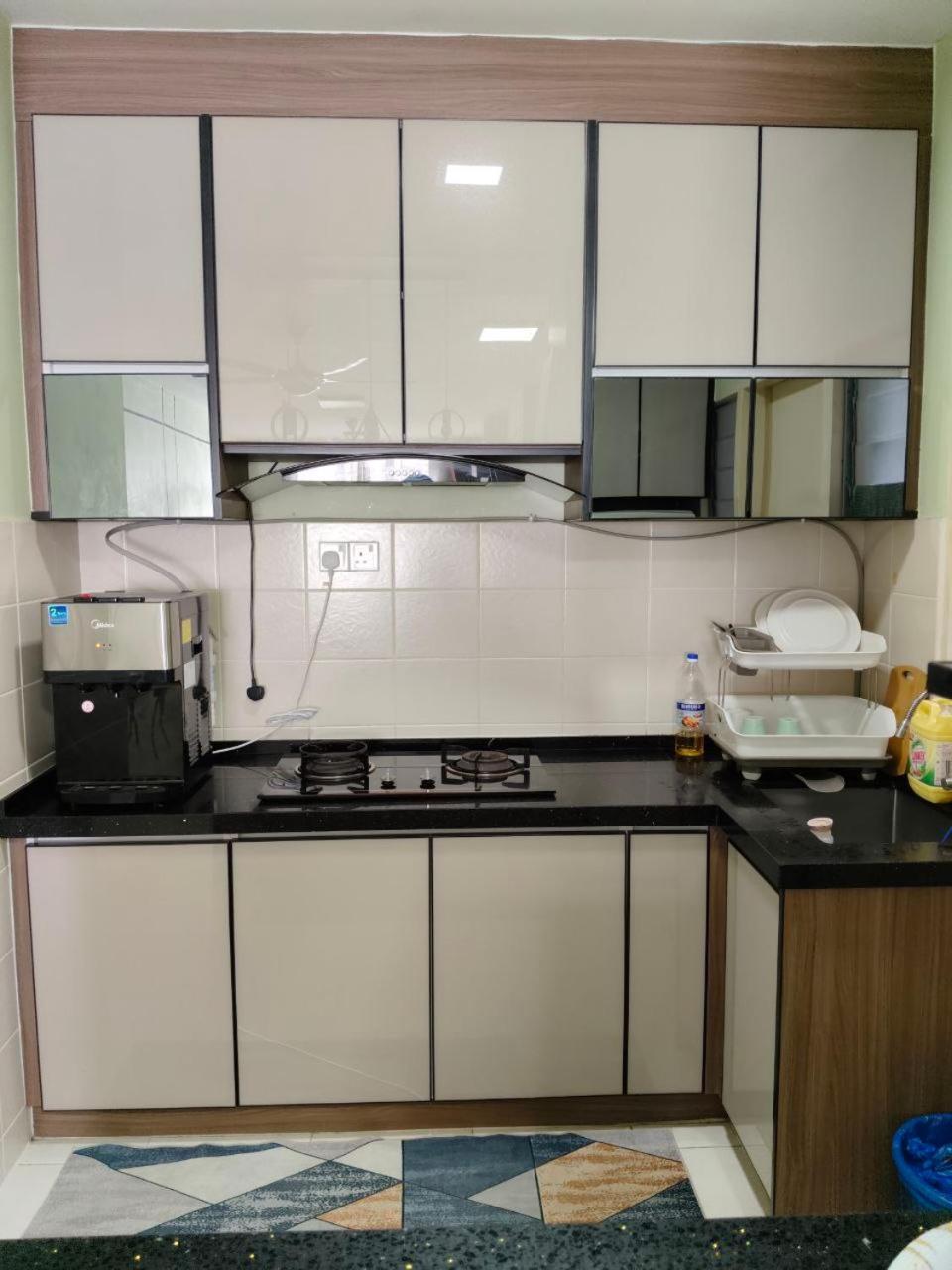 Nena Homestay Setia Alam, Air Conditioned, High Speed Internet Shah Alam Bagian luar foto