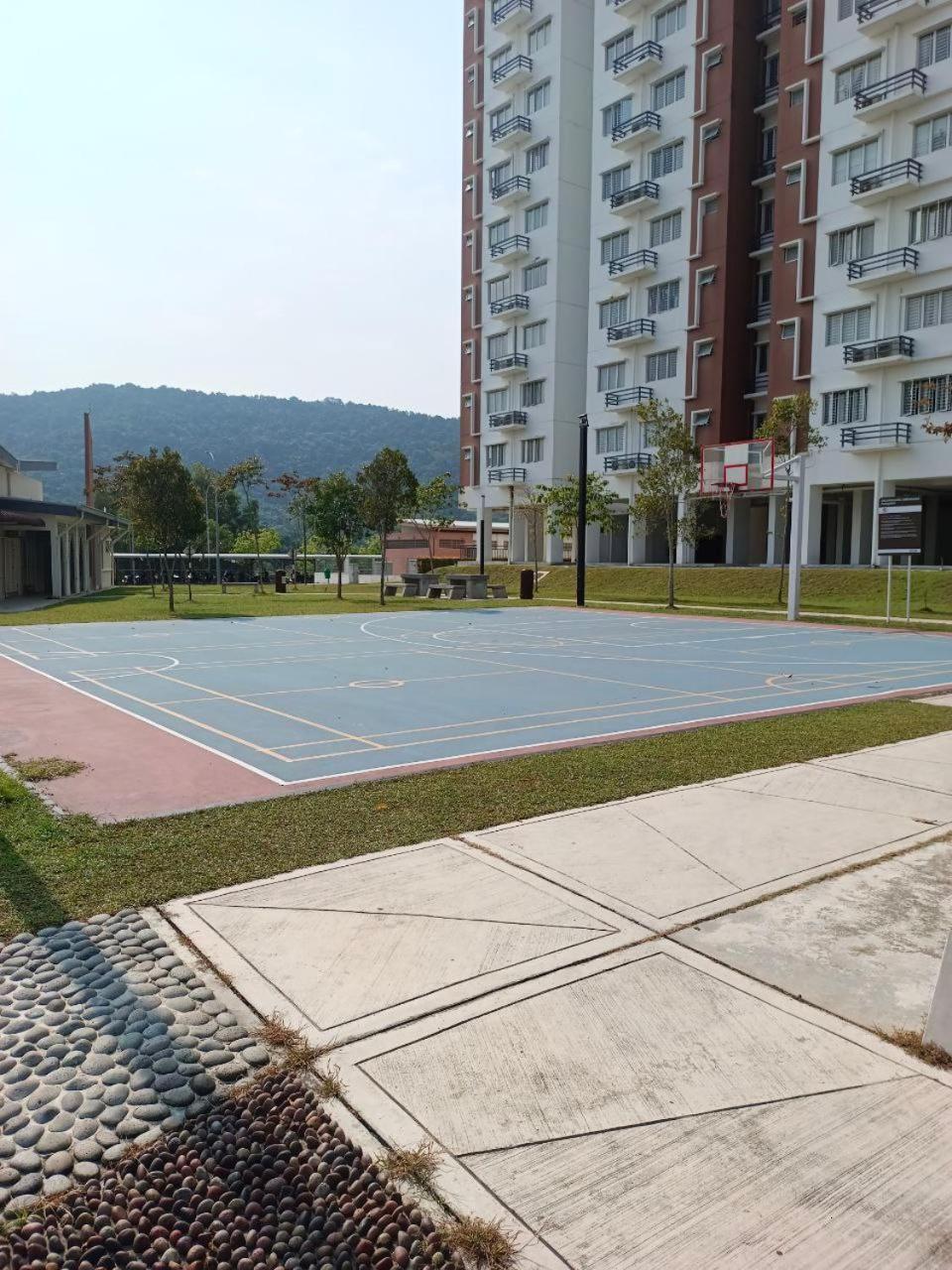Nena Homestay Setia Alam, Air Conditioned, High Speed Internet Shah Alam Bagian luar foto