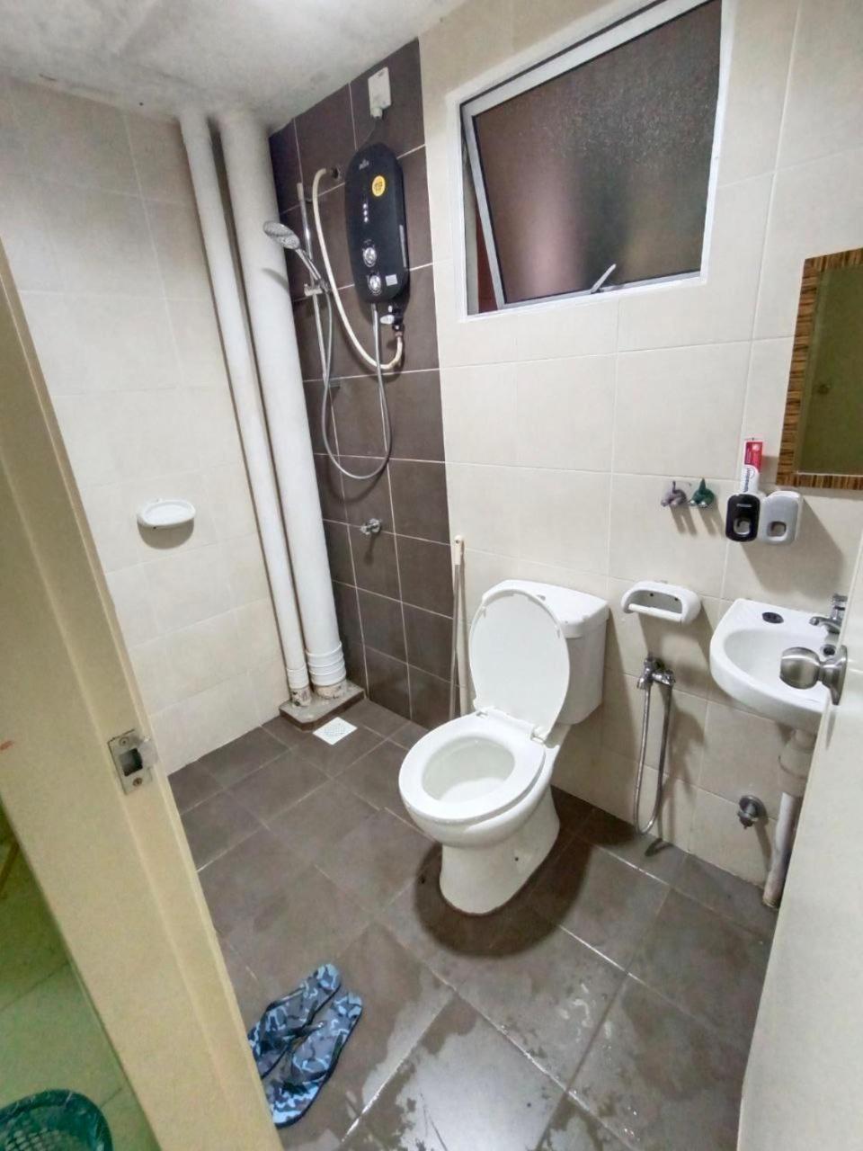 Nena Homestay Setia Alam, Air Conditioned, High Speed Internet Shah Alam Bagian luar foto