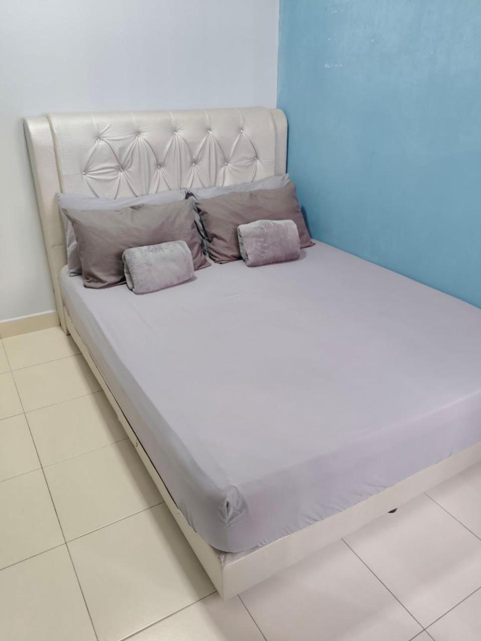 Nena Homestay Setia Alam, Air Conditioned, High Speed Internet Shah Alam Bagian luar foto